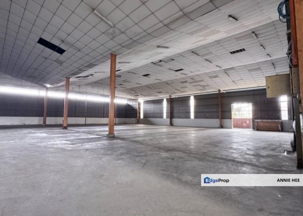 FOR RENT KOLOMBONG WAREHOUSE , Sabah, Kota Kinabalu