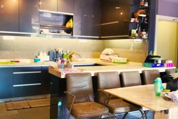 KONDOMINIUM/CONDOMINIUM SERI MANIS