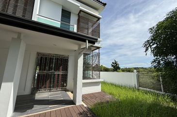 Alamesra Desa Saujana