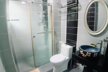 KONDOMINIUM/CONDOMINIUM SERI MANIS