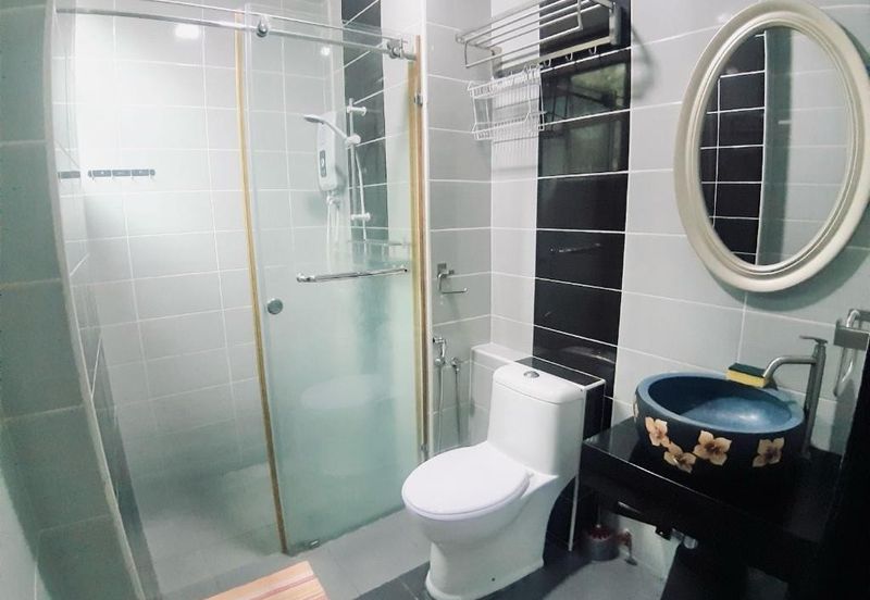 KONDOMINIUM/CONDOMINIUM SERI MANIS