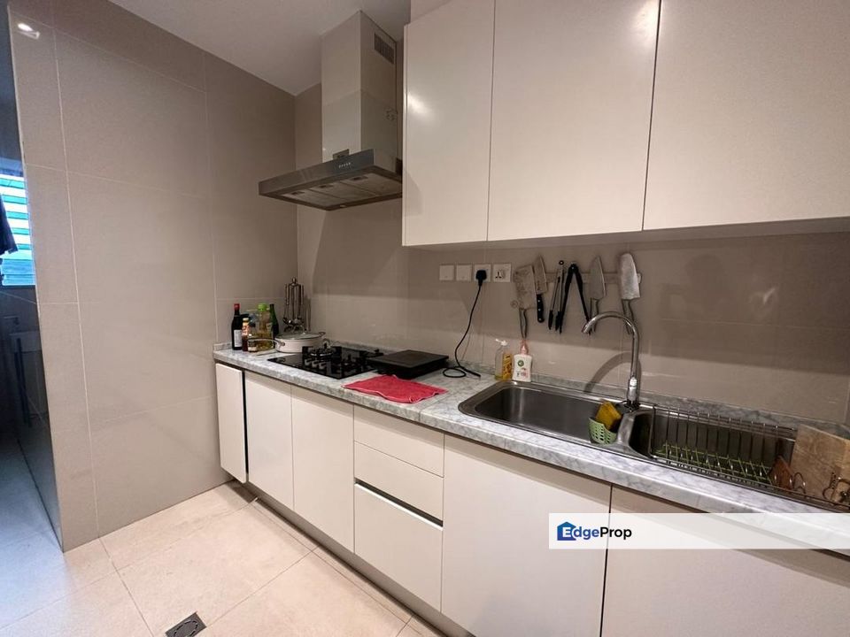 Bay 21 condominium | Likas bay view | well renovated & fully furnished, Sabah, Kota Kinabalu