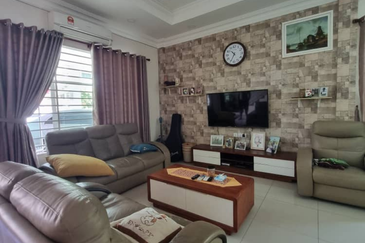 TAMAN PERTAMA MAHANDOI