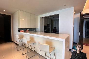 PELAGOS DESIGNER SUITES @ WATERFRONT