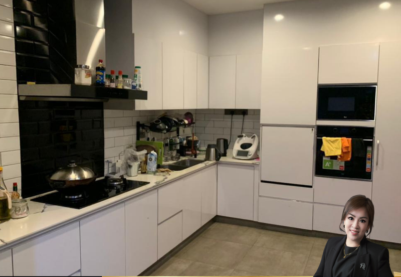 ALAM PUTERI (PRINCESS HEIGHT)