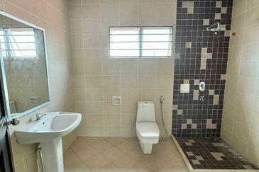 TAMAN KINGFISHER SULAMAN PH 1