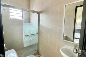 TAMAN KINGFISHER SULAMAN PH 1