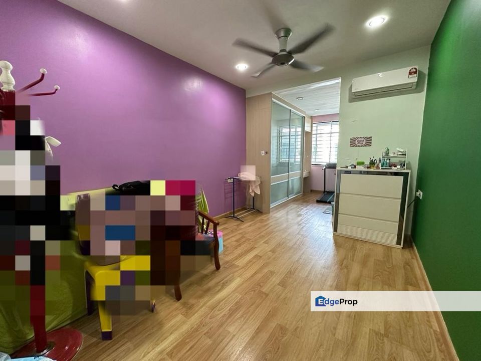 Taman Putra Pogun 3-Storey Terrace Villa for Sale, Sabah, Penampang