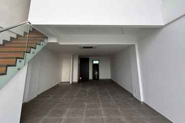 Spinnaker Suites @ Likas Bay