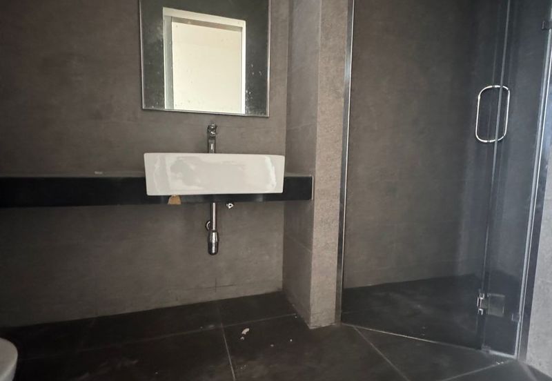 Spinnaker Suites @ Likas Bay