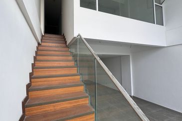 Spinnaker Suites @ Likas Bay