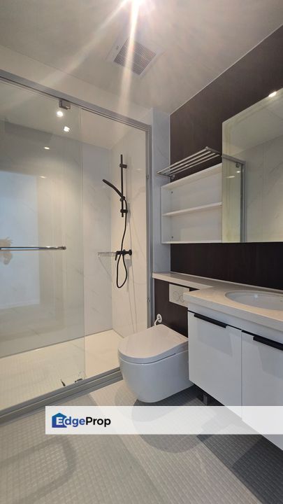 Fully Seaview Bay Suite Likas FOR SALE, Sabah, Kota Kinabalu