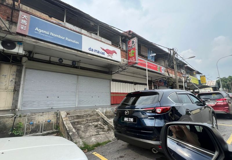 PJ Old Town 3 Storey Shop Lot For Sale With Tenancy
