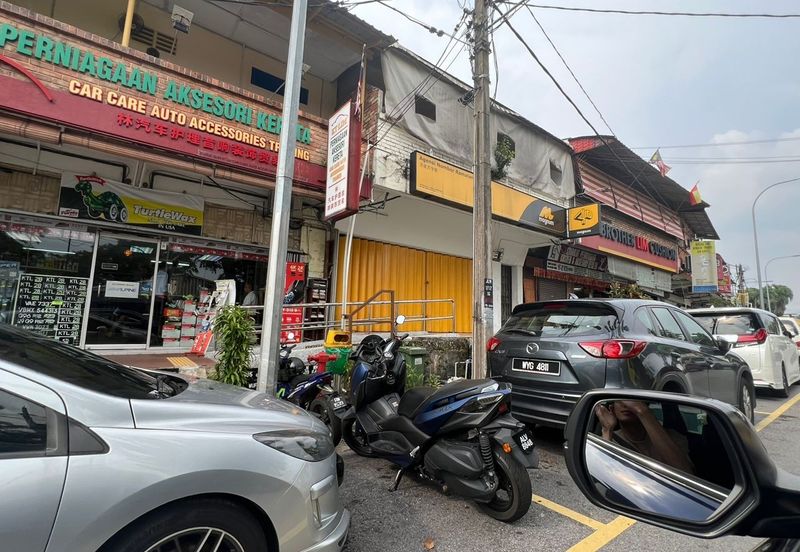 PJ Old Town 3 Storey Shop Lot For Sale With Tenancy