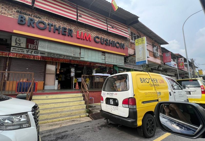 PJ Old Town 3 Storey Shop Lot For Sale With Tenancy