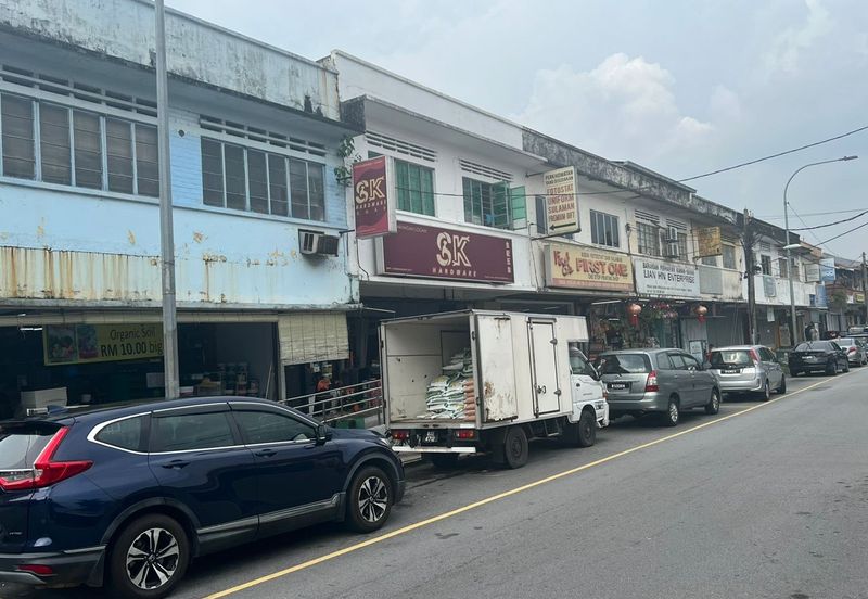 PJ Old Town 3 Storey Shop Lot For Sale With Tenancy
