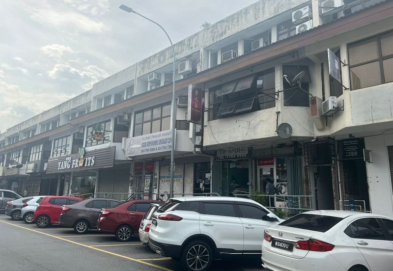 PJ Old Town 3 Storey Shop Lot For Sale With Tenancy
