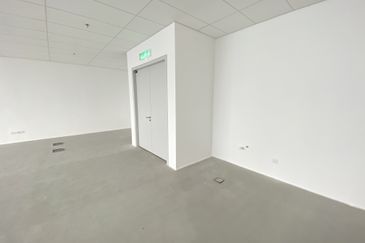 Menara EcoWorld (The Stride Strata Office @ BBCC)