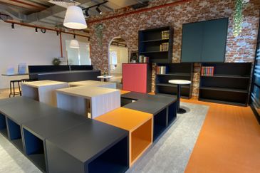 Menara EcoWorld (The Stride Strata Office @ BBCC)