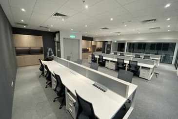 Menara EcoWorld (The Stride Strata Office @ BBCC)