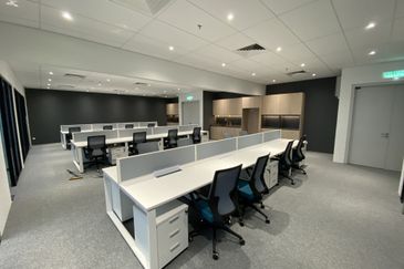 Menara EcoWorld (The Stride Strata Office @ BBCC)