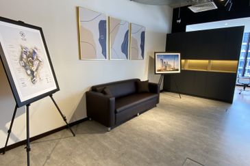 Menara EcoWorld (The Stride Strata Office @ BBCC)