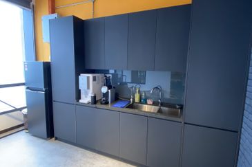 Menara EcoWorld (The Stride Strata Office @ BBCC)