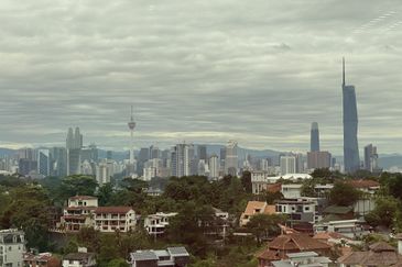 Pavilion Damansara Heights Corporate Tower, Subvided Layout of 1,152sqft Mid Floor For Sale, ROI estimated 5.6%++