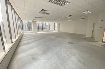 Pavilion Damansara Heights Corporate Tower, Subvided Layout of 1,152sqft Mid Floor For Sale, ROI estimated 5.6%++