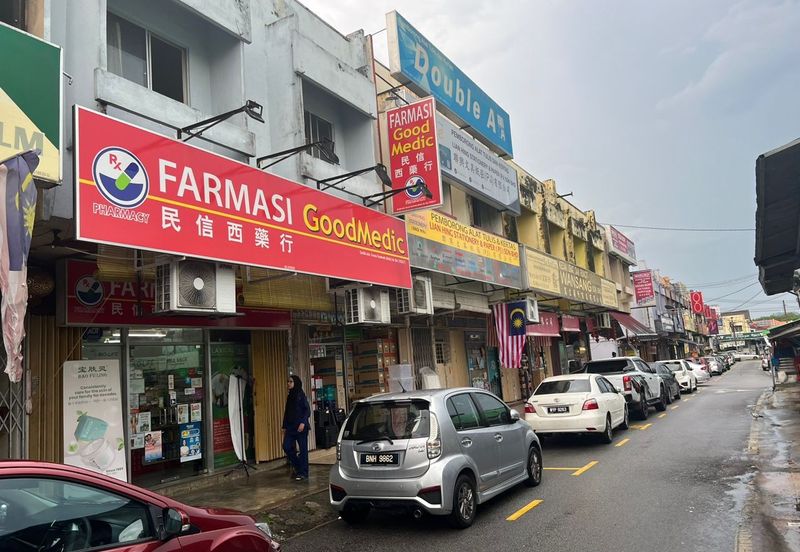 Freehold Cheras Taman Midah Besar 2 Storey Shoplot, 20'x75' For Sale 
