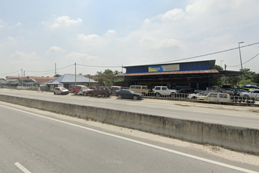 Freehold Development Land of 5.125 Acres For Sale at Mukim Kapar, Klang, RM 40 psf Negotiable