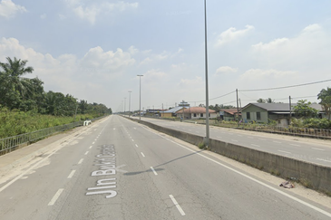 Freehold Development Land of 5.125 Acres For Sale at Mukim Kapar, Klang, RM 40 psf Negotiable