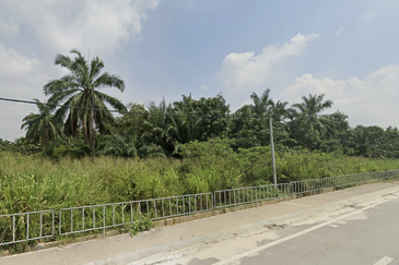Freehold Development Land of 5.125 Acres For Sale at Mukim Kapar, Klang, RM 40 psf Negotiable