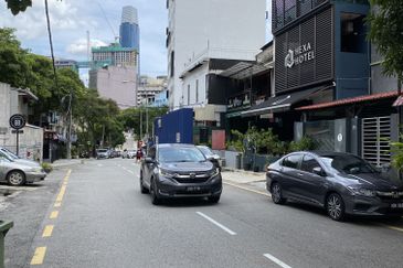 Freehold Jalan Berangan 2.5 Storey Shoplot For Sale at RM 6mil