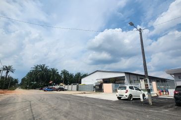 4.1 Acres Kampung Ijok, Kuala Selangor Industrial Land For Sale @ RM 55 psf Negotiable