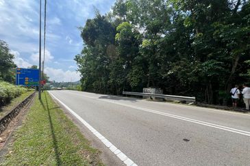Freehold Dengkil Residential Zone Development Land 4.5 Acres For Sale @ RM 6.8m