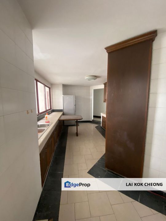 Summer villa condo for sale, Selangor, Subang Jaya