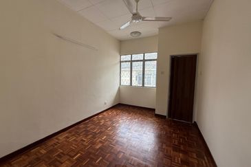 Bandar Utama double storey house for rental