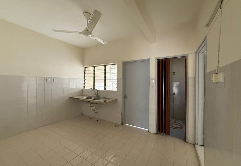 Bandar Utama double storey house for rental