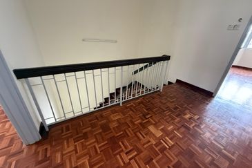 Bandar Utama double storey house for rental