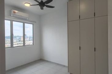 Seri Topaz Apartment