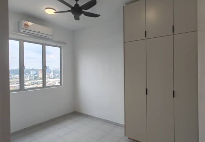 Seri Topaz Apartment