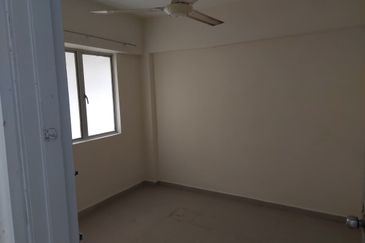 Makmur Apartment, Taman Sri Subang