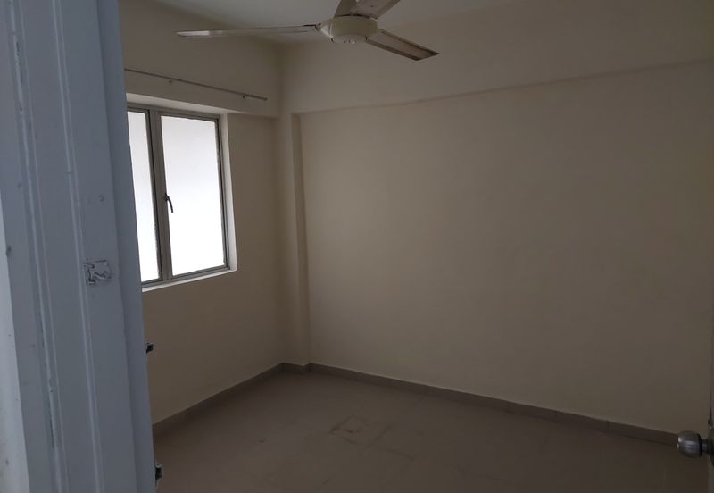 Makmur Apartment, Taman Sri Subang