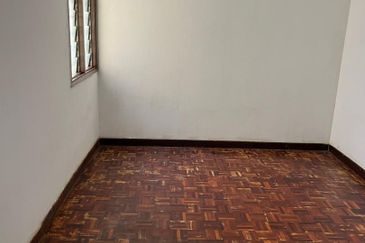 Makmur Apartment, Taman Sri Subang