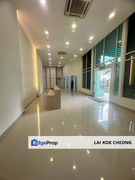 Newly refurnished lot for rental in section 51 petaling jaya, Selangor, Petaling Jaya