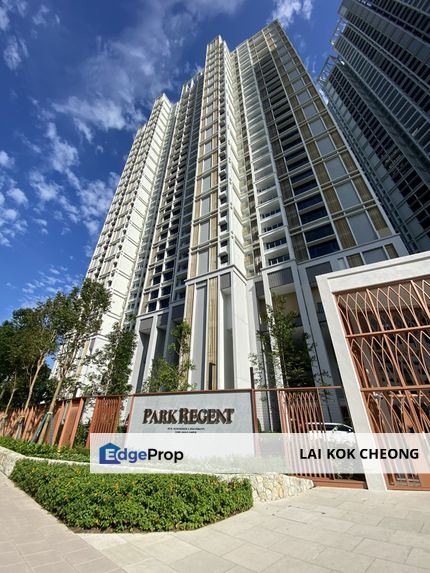 New Park Regent Unit for Sale with pool side view, Kuala Lumpur, Desa Parkcity