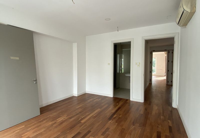 Rafflesia @ The Hill