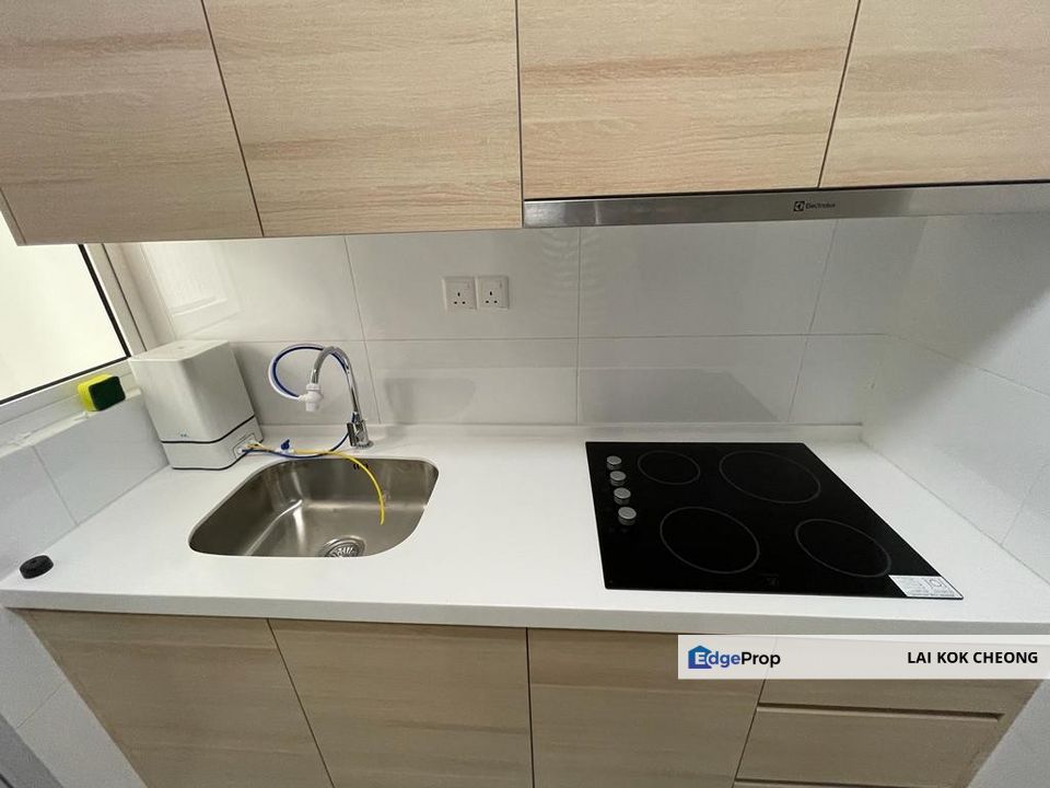 Ryan & Miho high ceiling unit for sale, Selangor, Petaling Jaya