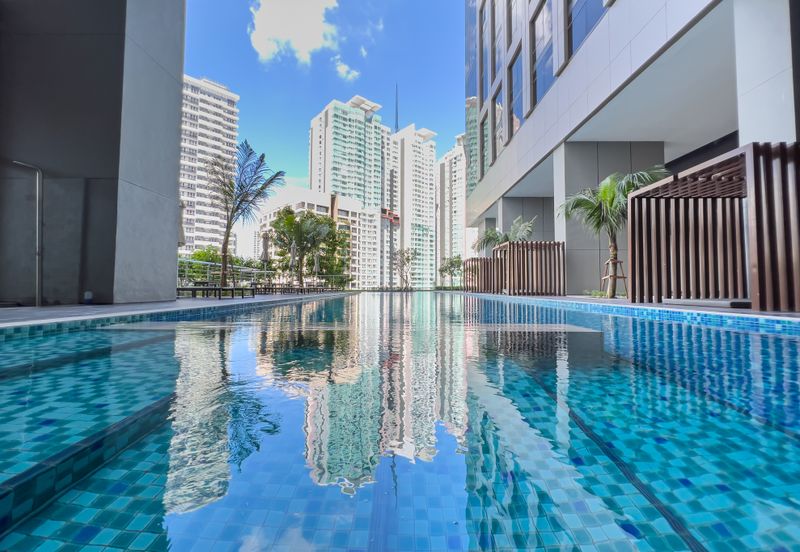 Pavilion Ceylon Hill